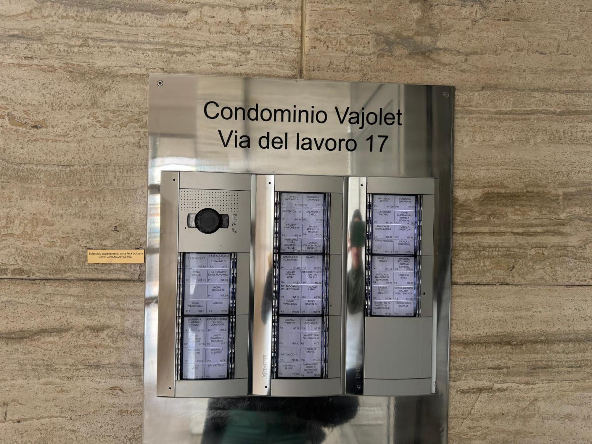 Splendido Appartamento In Zona Fiera A Bolonha Exterior foto